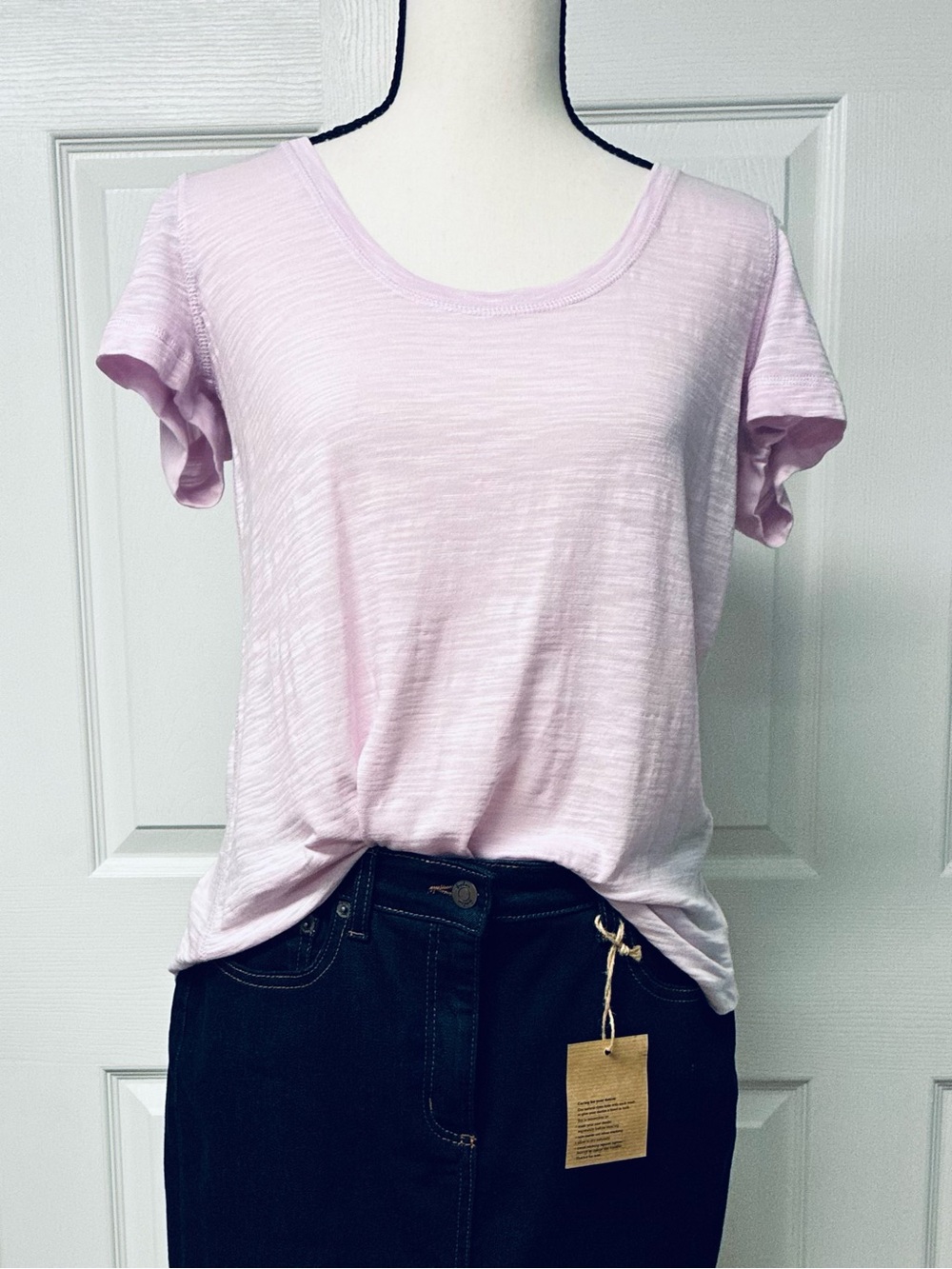 NWT Banana Republic size S. Pink short sleeve scoop neck lightweight tee shirt